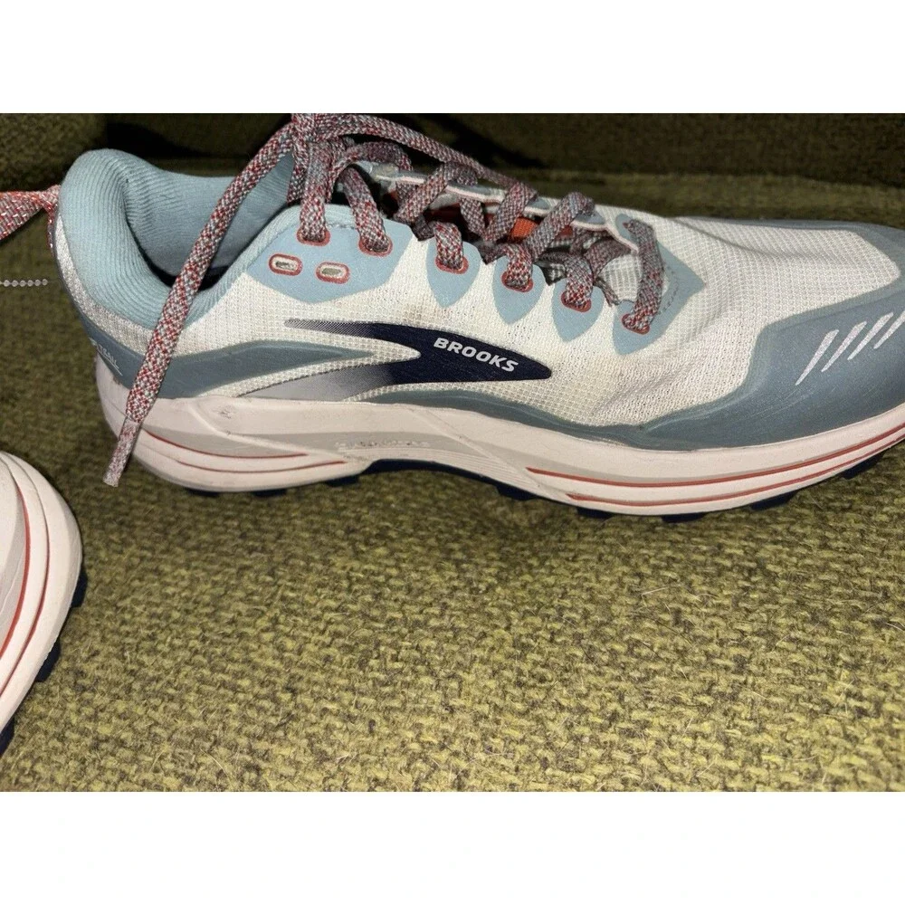 Brooks CASCADIA 16 Women's Trail Running Shoe, Aqua Sz 8
